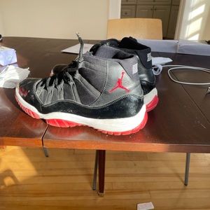 Air Jordans 11.5 Mens